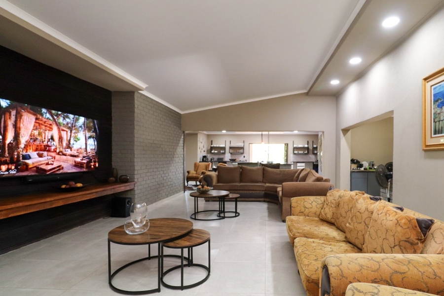 5 Bedroom Property for Sale in Irene Park North West